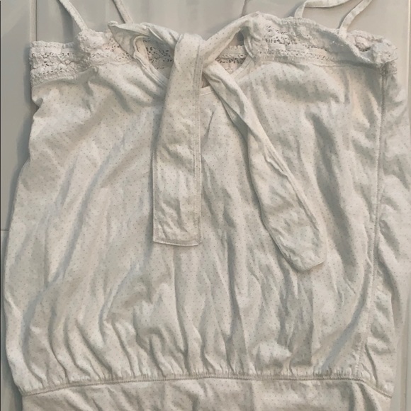 Hollister tank - Picture 3 of 3